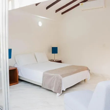 Hotel Playa Palmeras - Vía Al Mar