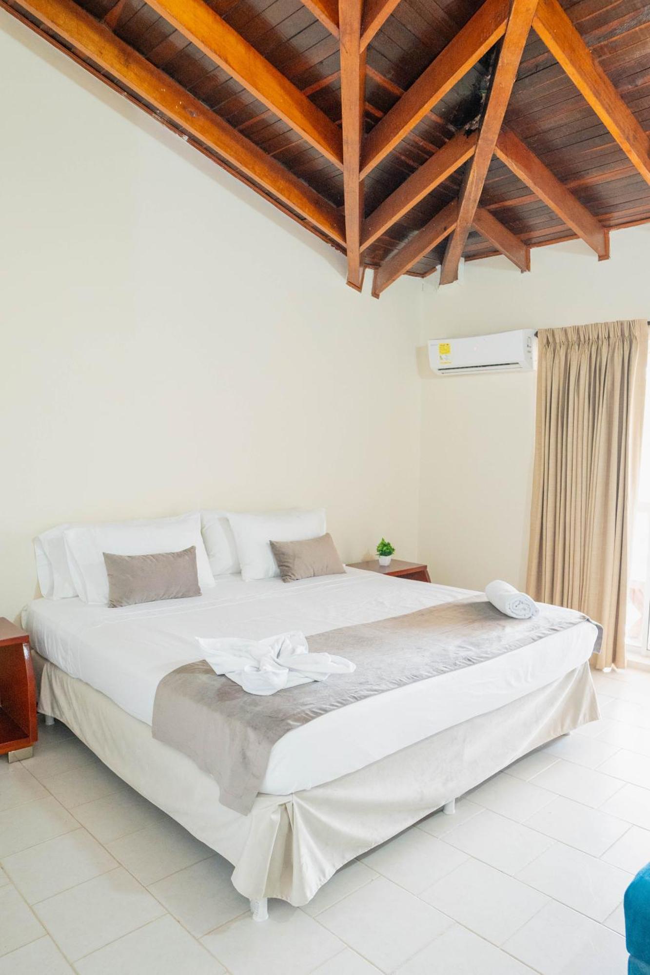 Playa Palmeras - Vía Al Mar Hotel 3*