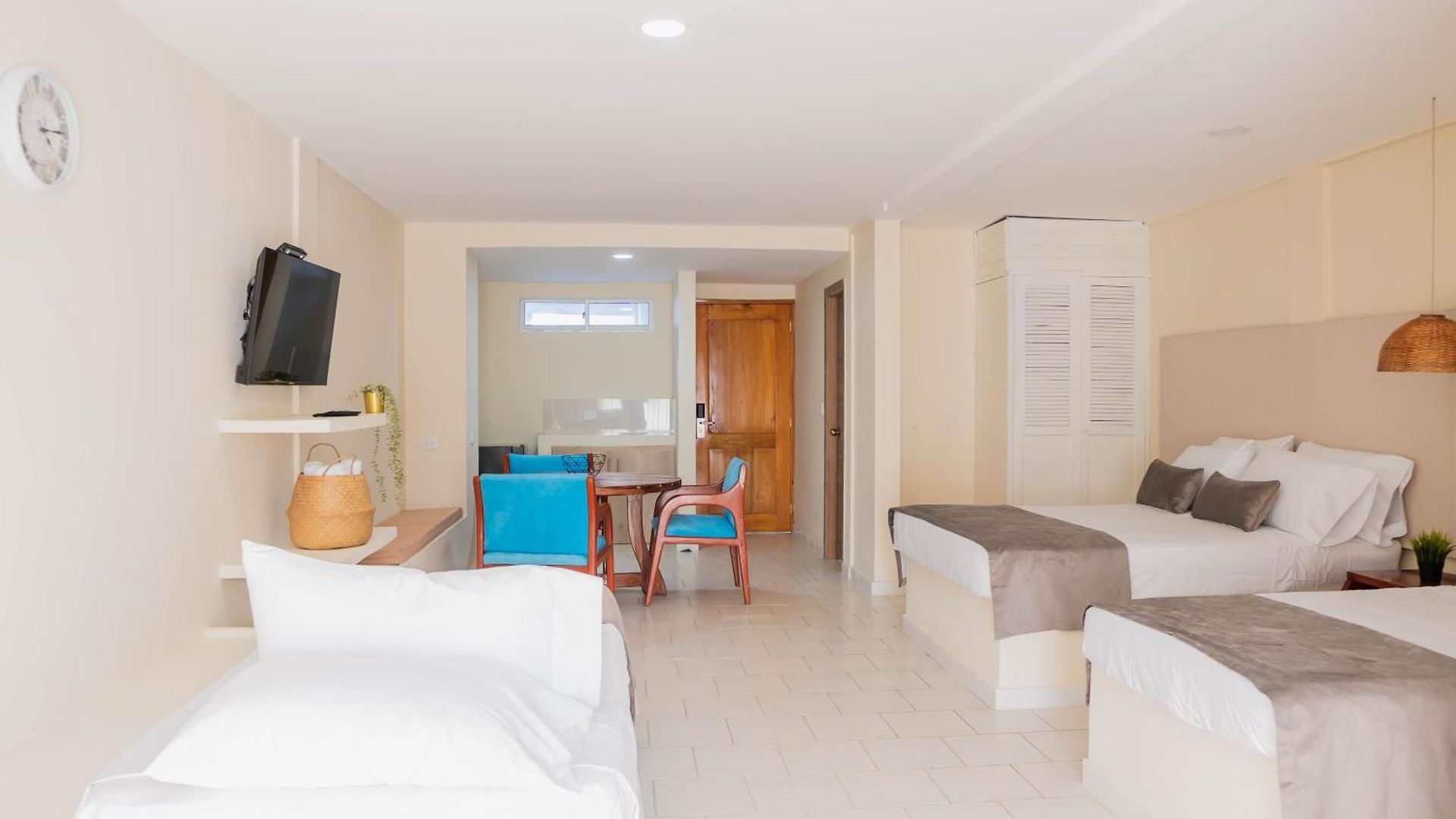 Hotel Playa Palmeras - Vía Al Mar