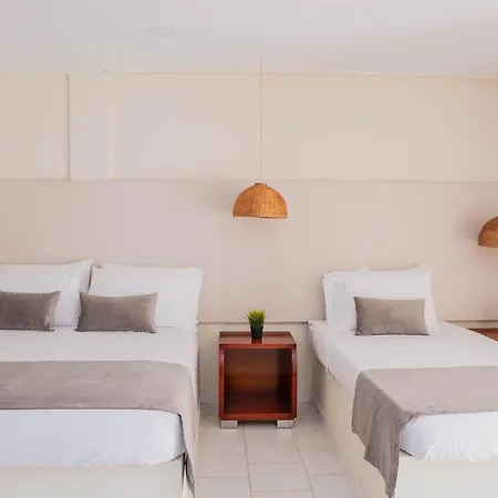 Playa Palmeras - Via Al Mar Hotel Cartagena
