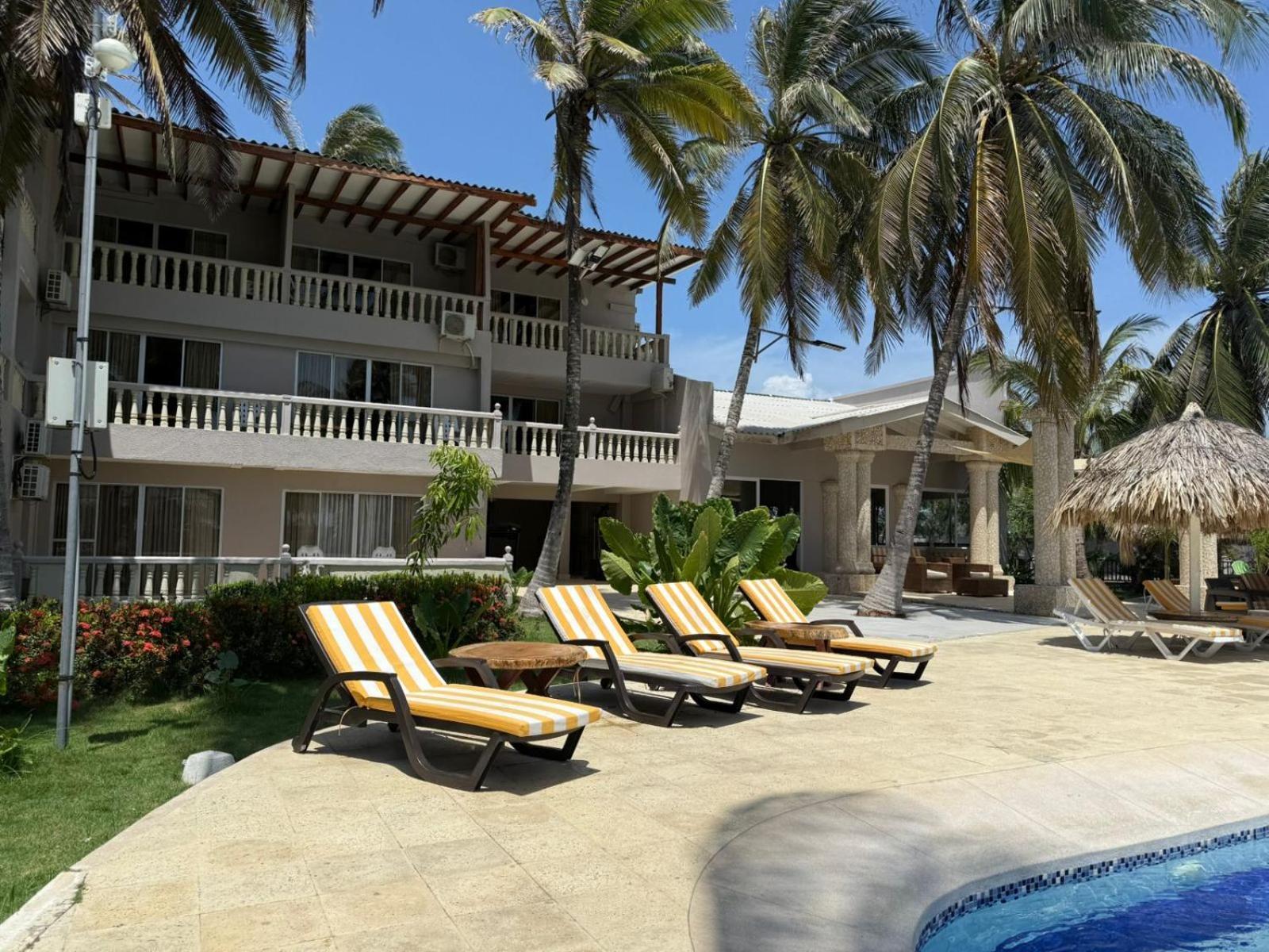 Hotel Playa Palmeras 3*